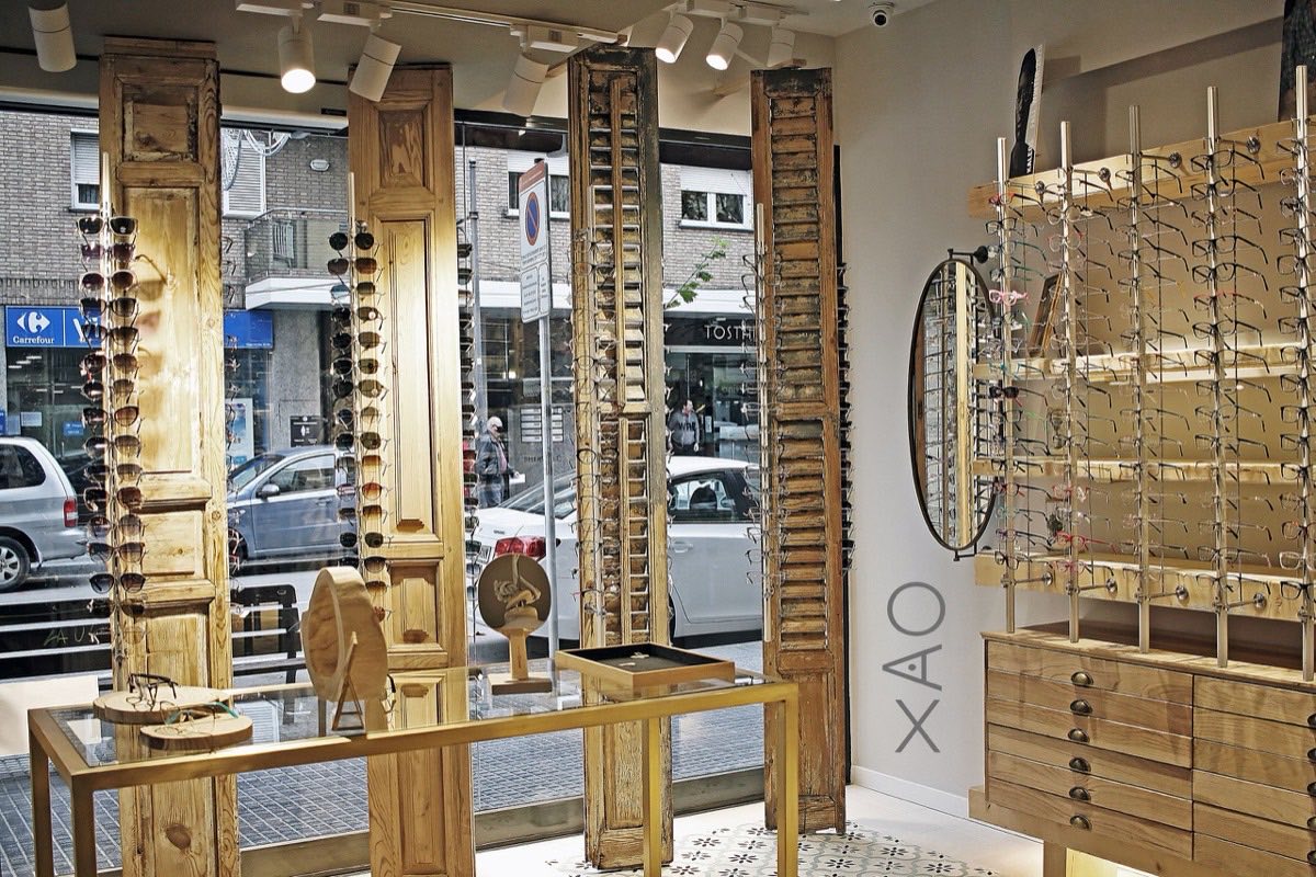 Interior de Óptica Abraxas